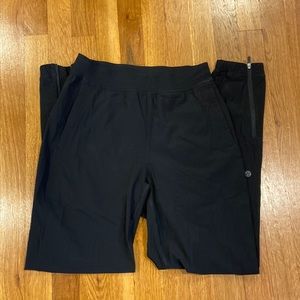 Lululemon Size 4 joggers with elastic waist and zippered bottoms